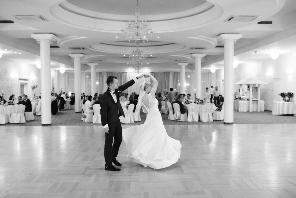 Reportaż ślubny 50 choreografia na pierwszy taniec pary młodej