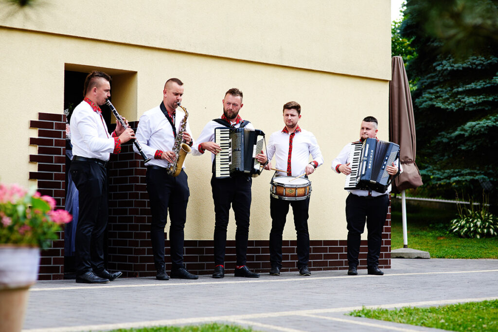 Zdjęcia ze ślubu i wesela Marioli & Jakuba 33
